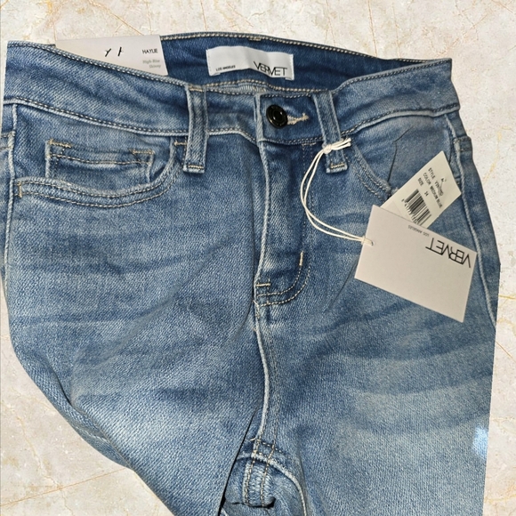 VERVET Haylie High Rise Contrast Hem Crop Skin Skinny Jeans sz 24 New with Tags - Picture 4 of 9